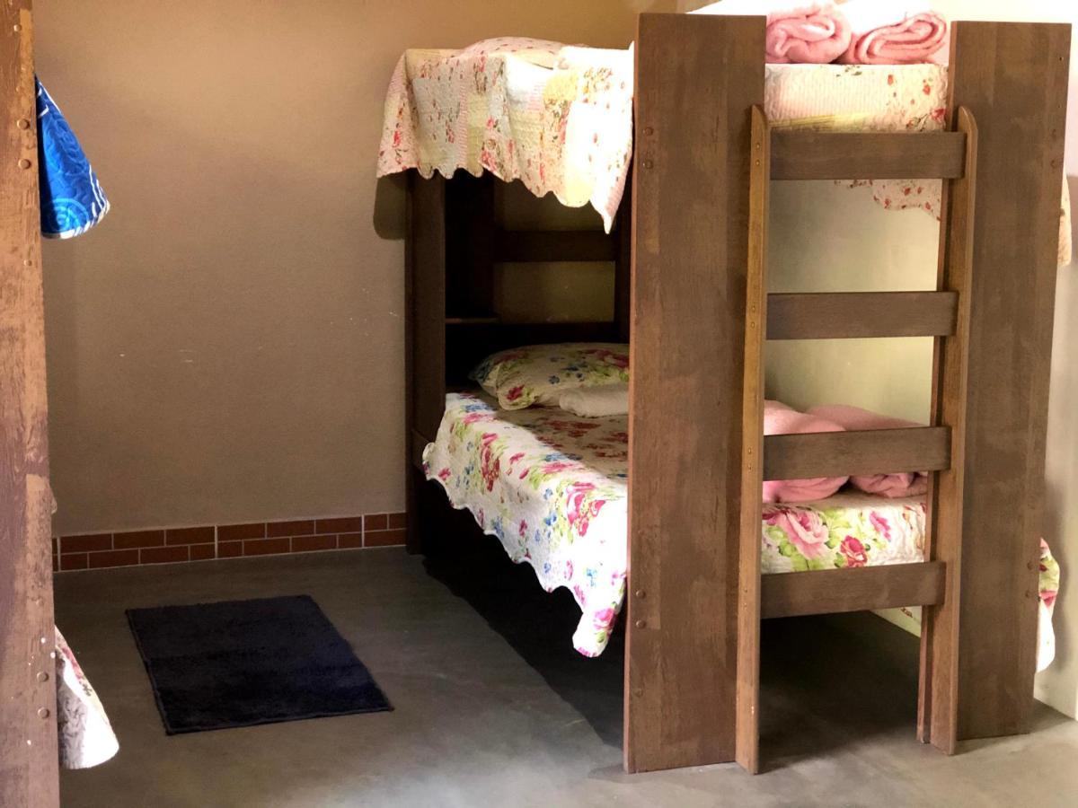 Pousada Camping E Restaurante Vila Dos Arcanjos بوكاينا دي ميناس المظهر الخارجي الصورة